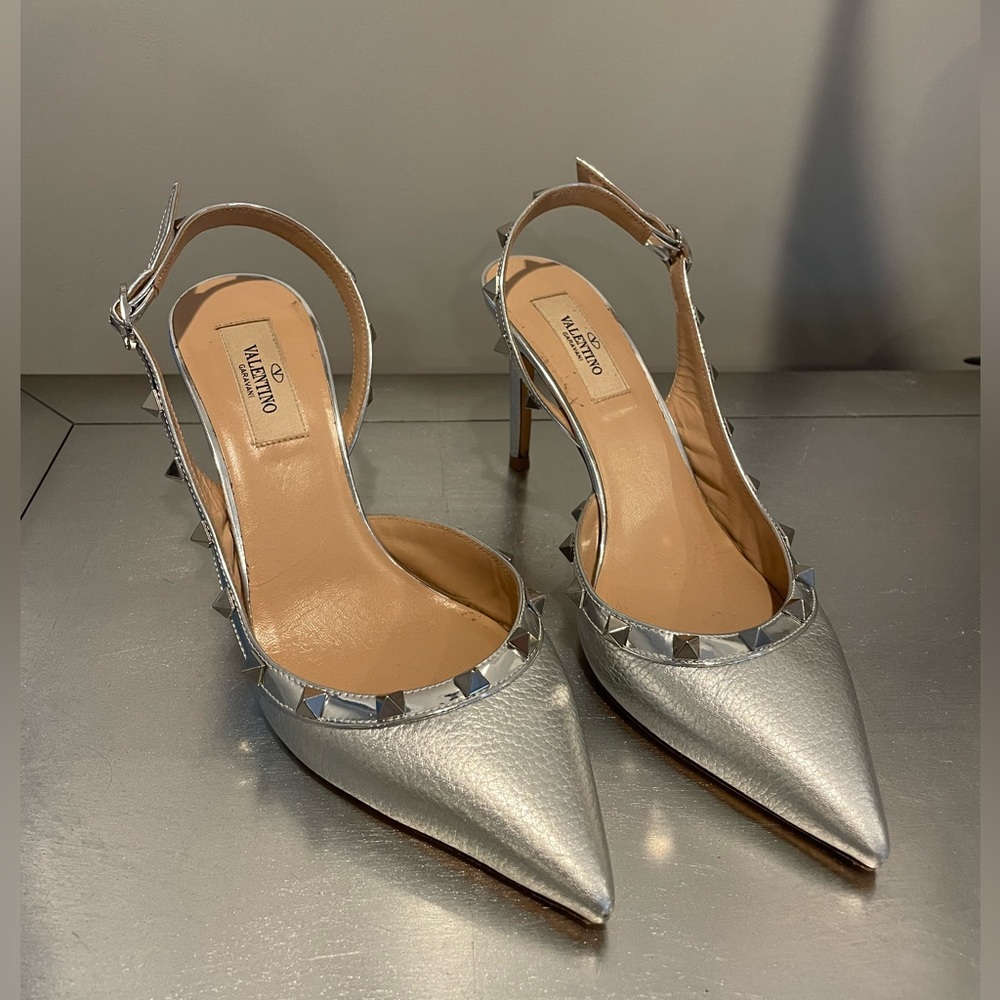 Valentino Garavani Rockstud Leather Slingback Pumps Silver
